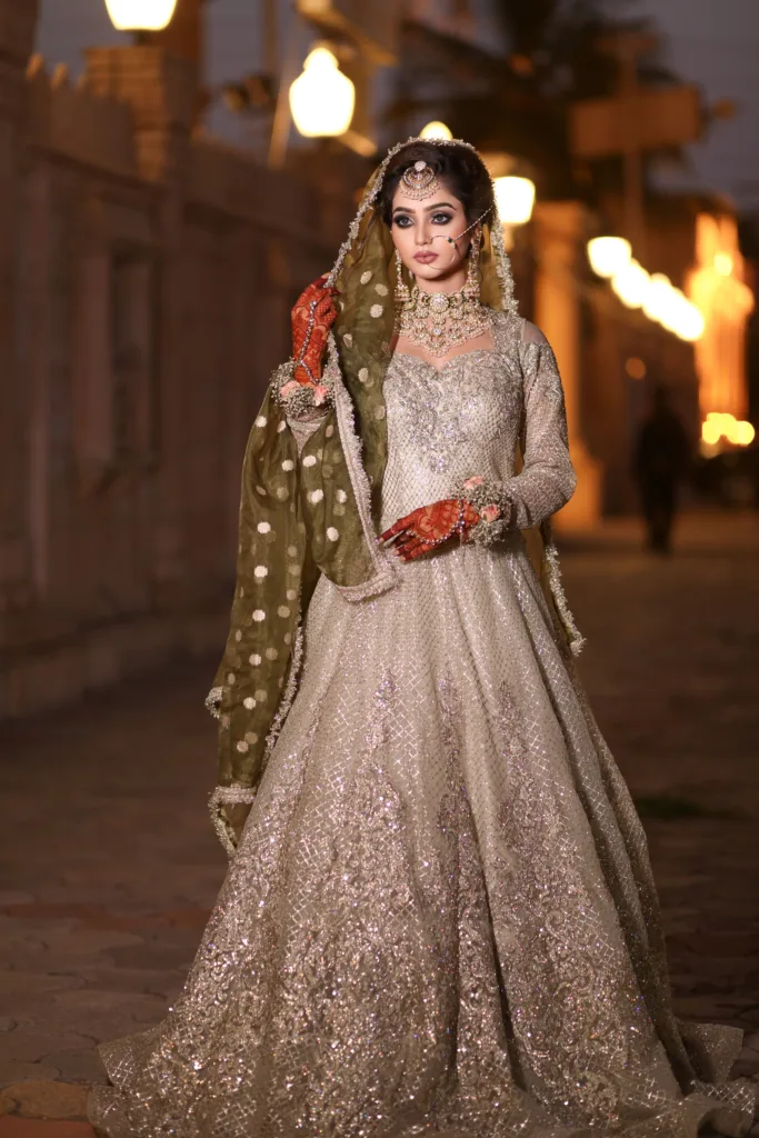 Dress on Rent in Bhopal bridal gown on rent bridal lehnga on rent